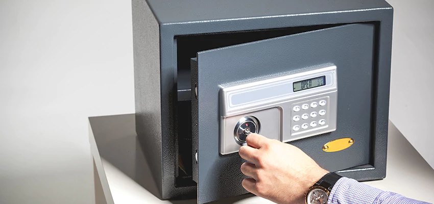 Jewelry Safe Unlocking Service in South Pasadena, California